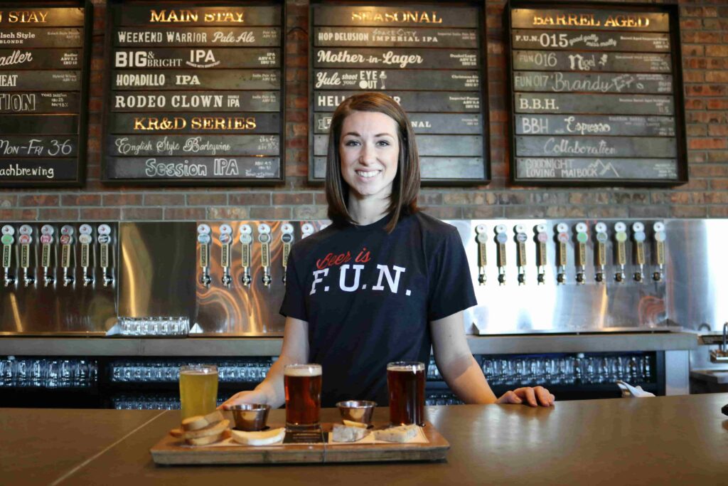 a waiter with smile on her face Body Language for Customer Service